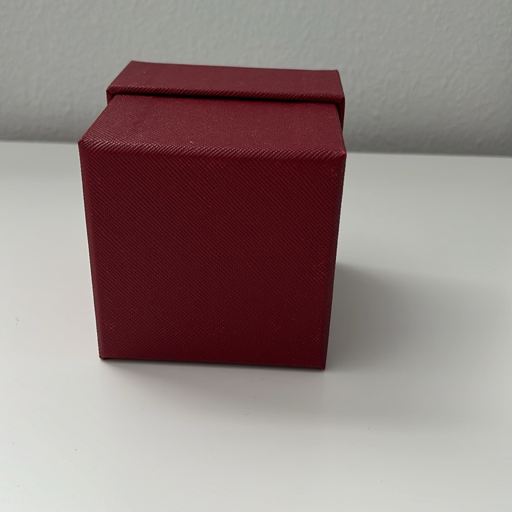 Authentic Cartier Gift Box - Picture 3 of 8